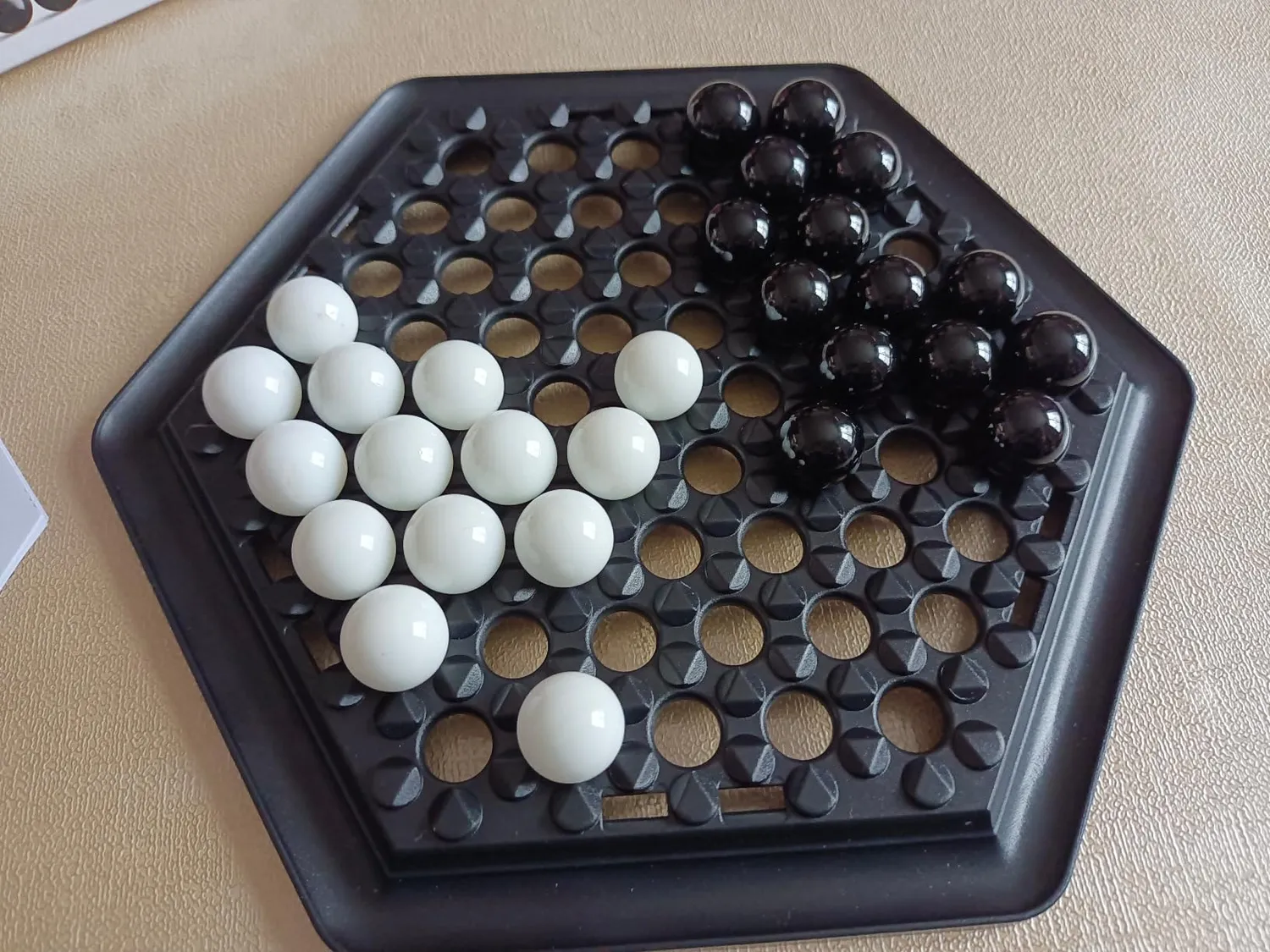 Abalone Go Strategiespiel Reisevariante 2 Spieler