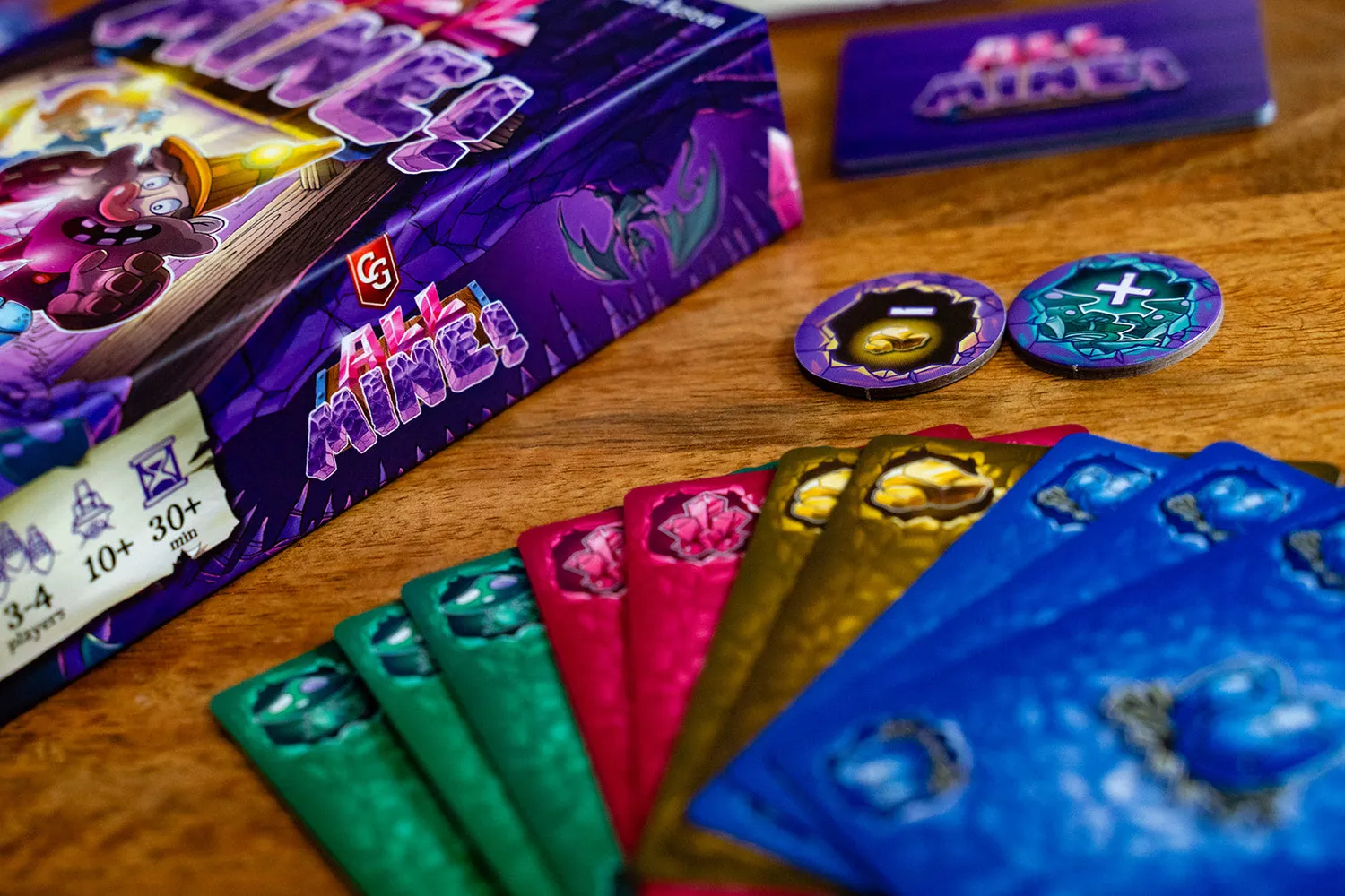 Capstone Games All Mine Stichspiel Kartenspiel mit Farb-Tipp