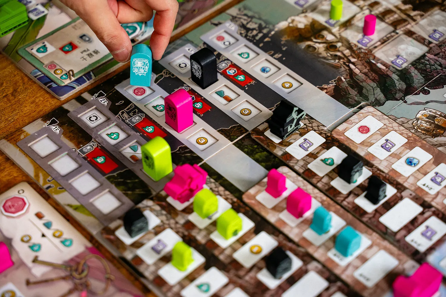 Capstone Games Falling Brettspiel Turm-Expedition