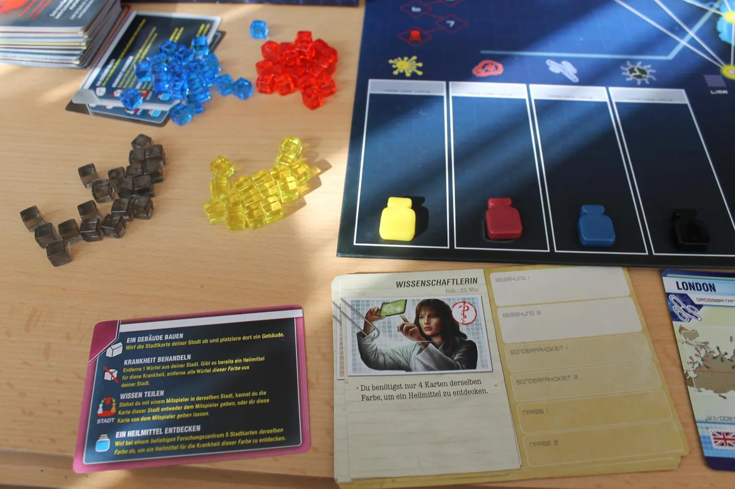 ZMan Pandemic Legacy Season 1 Brettspiel blau deutsch