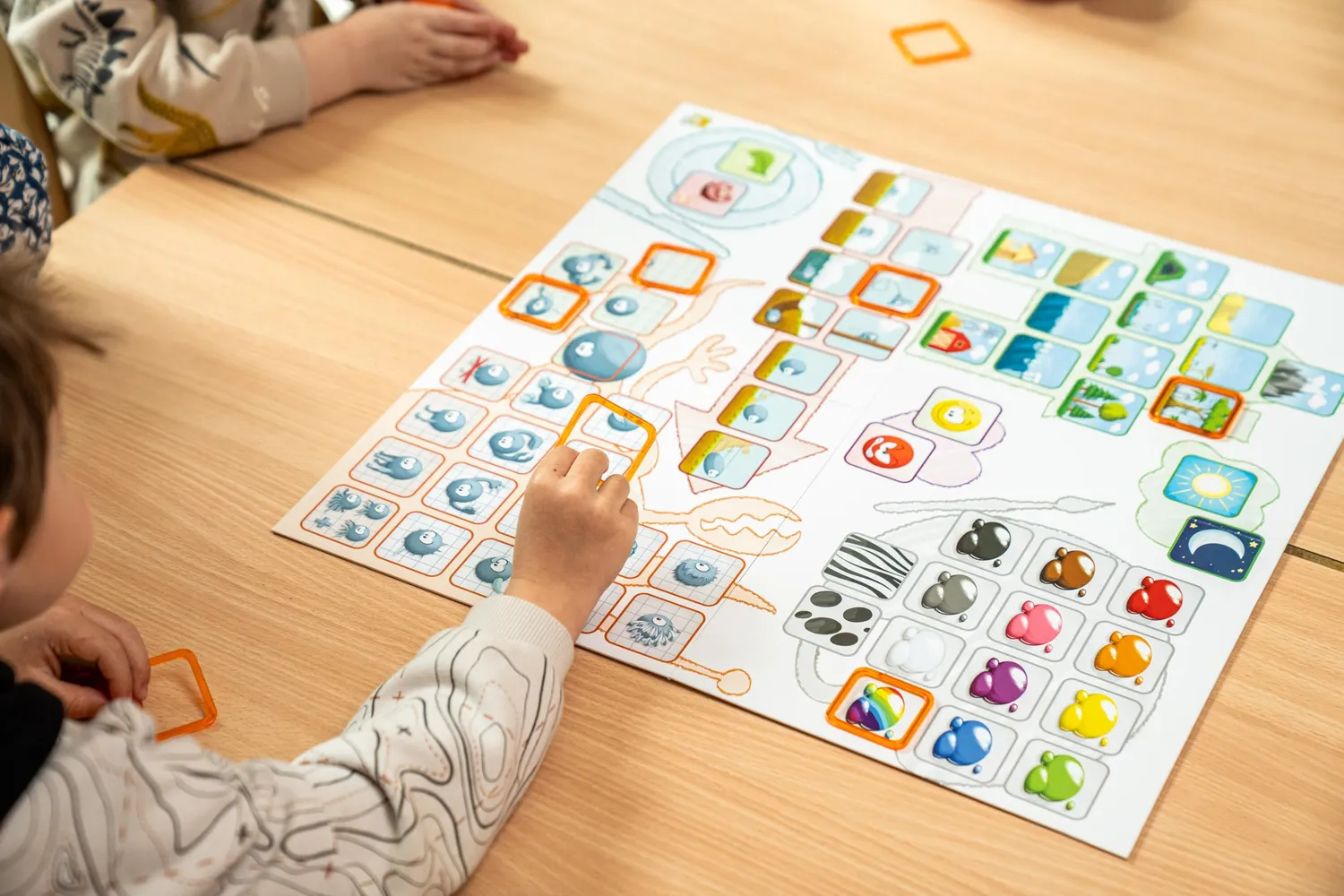 Asmodee Concept Kids Tiere Kinderspiel Tiere raten