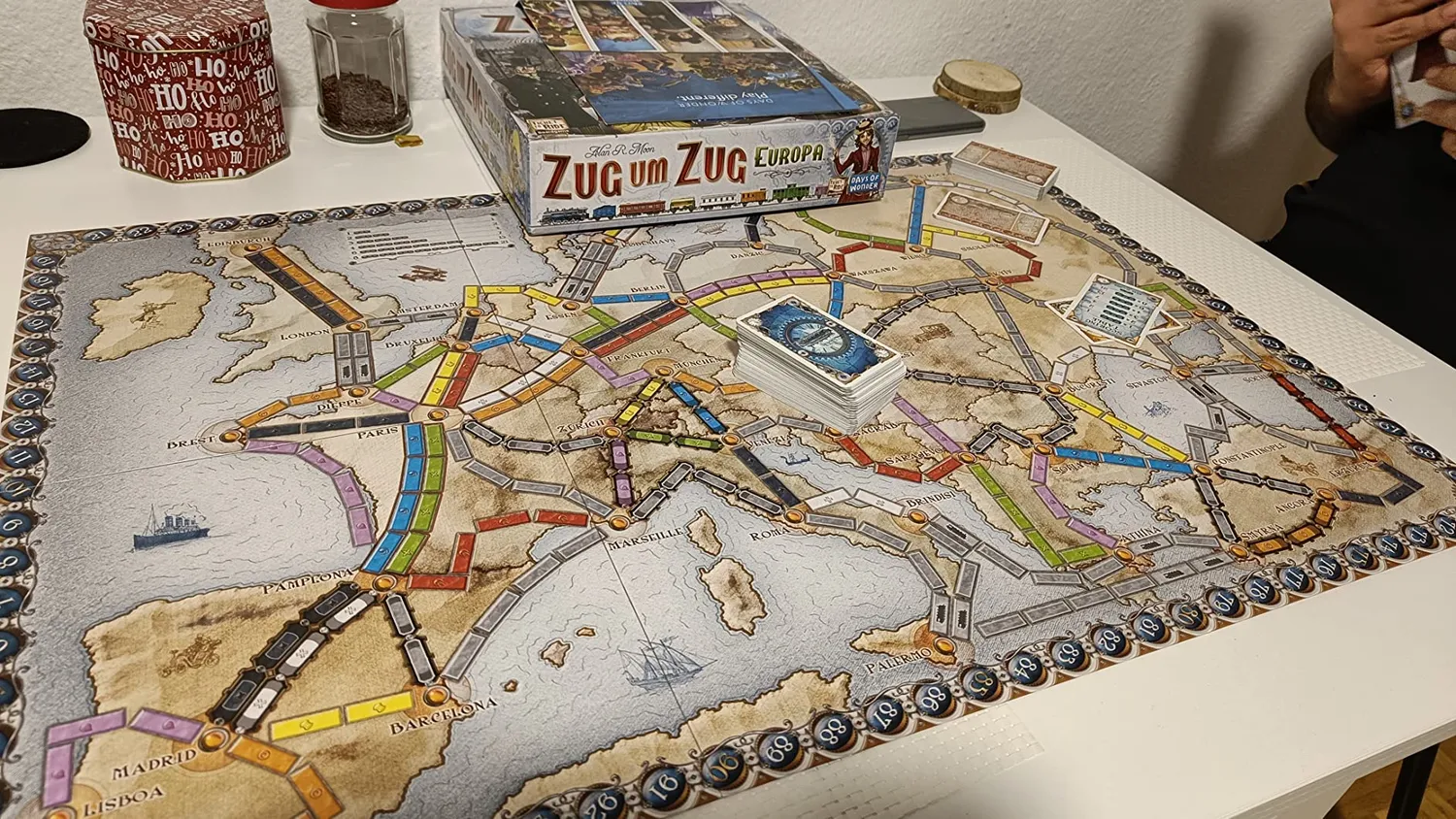 Zug um Zug Europa Grundspiel Brettspiel 2-5 Spieler Bahnhof