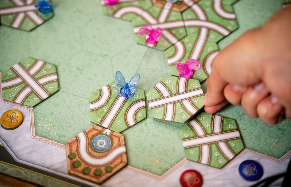 Capstone Games Butterfly Garden Brettspiel mit Mini-Erweiterung