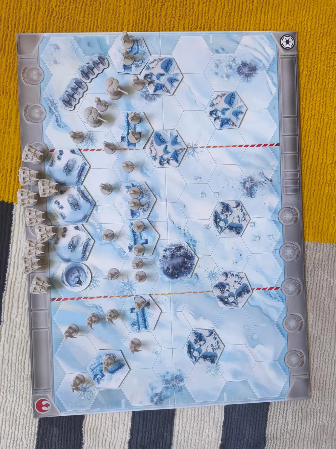 Star Wars Battle of Hoth Strategiespiel mit 74 Figuren