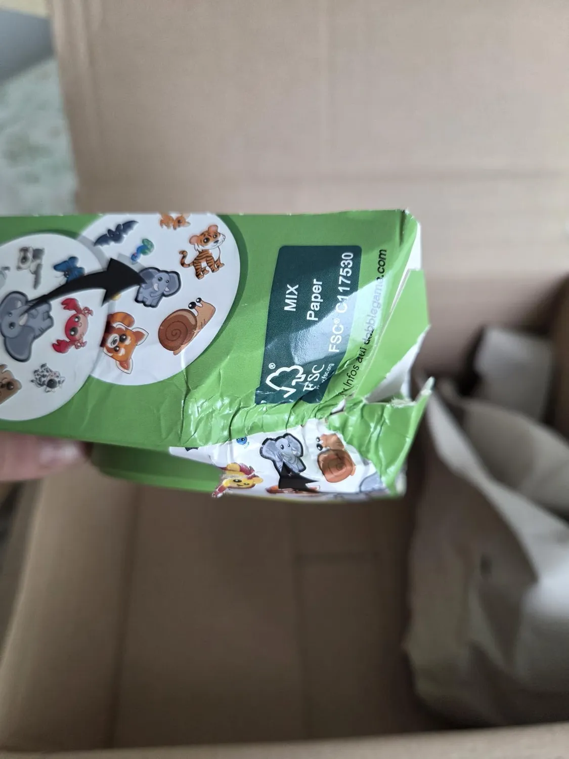 Asmodee Dobble Kids Kartenspiel Eco-Sleeves Tiermotive