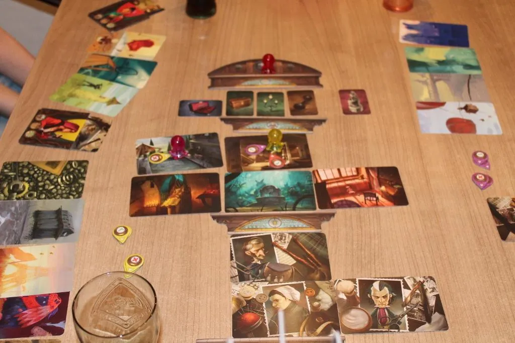 Asmodee Mysterium Brettspiel Deutsch Deduktion 2-7 Spieler