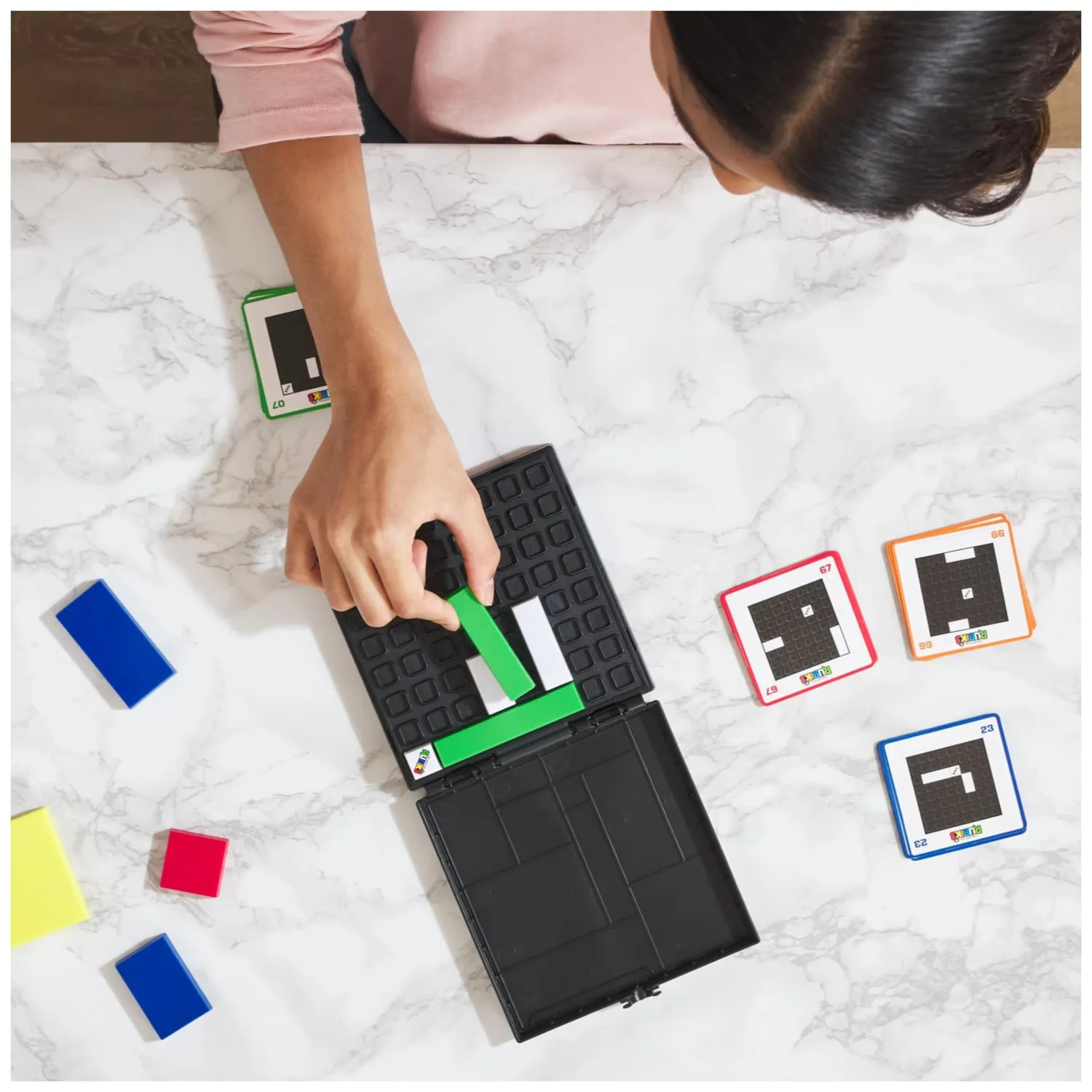 Rubik's Gridlock Knobelspiel mit 88 Aufgaben solo und Team