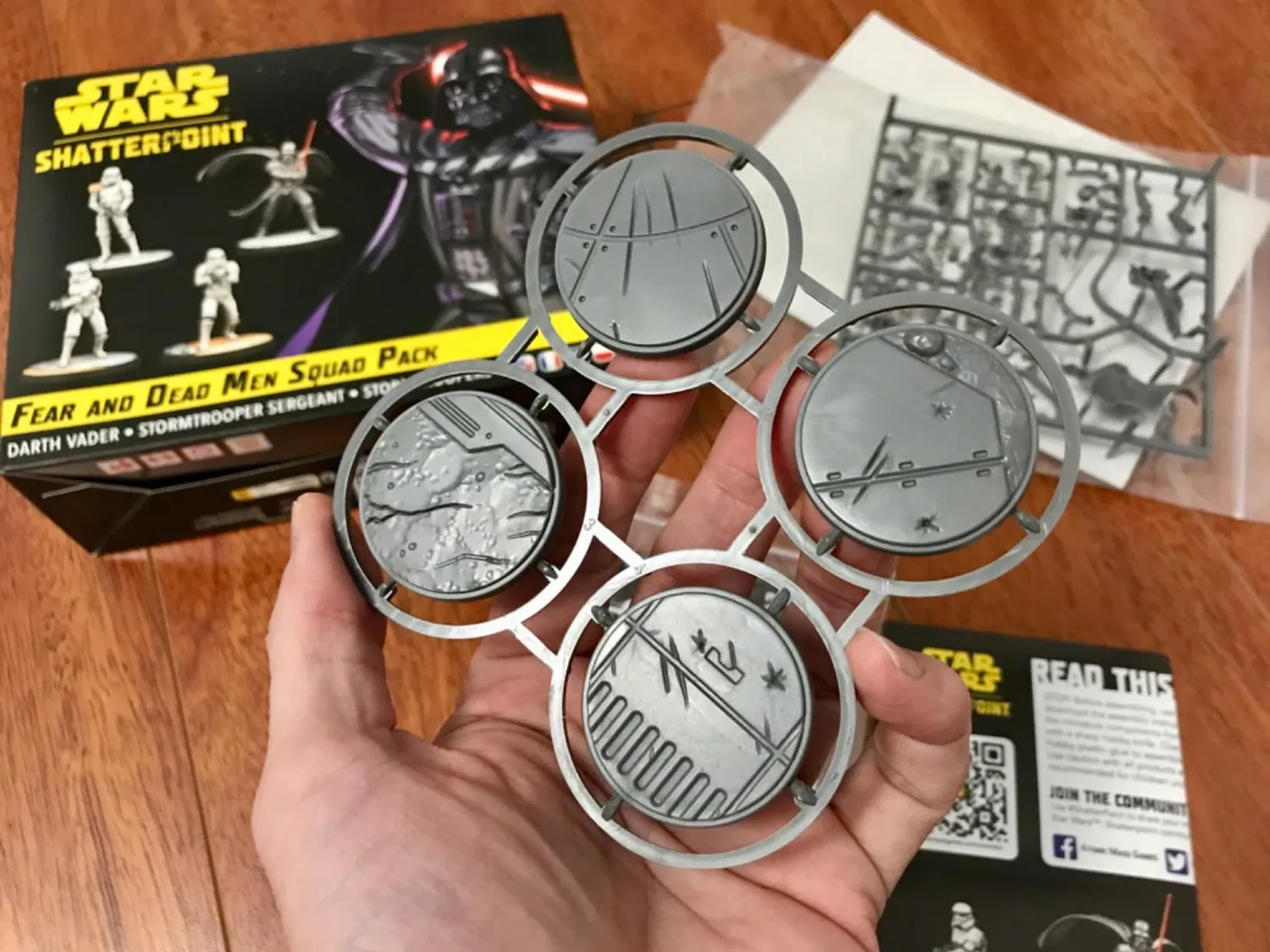 Asmodee Star Wars Shatterpoint Fear and Dead Men Squad Pack