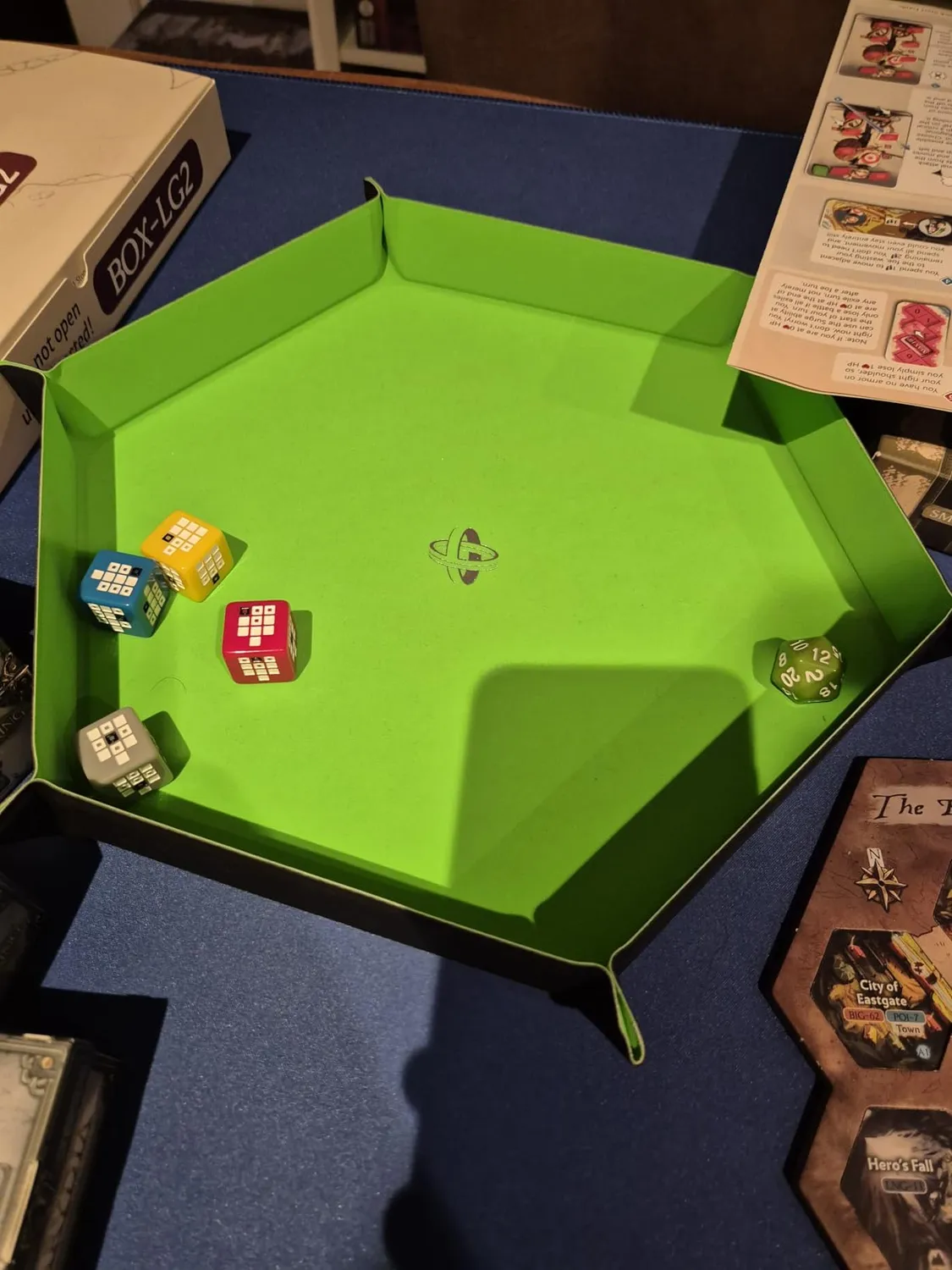 Gamegenic Magnetic Dice Tray Würfelschale Schwarz Lila