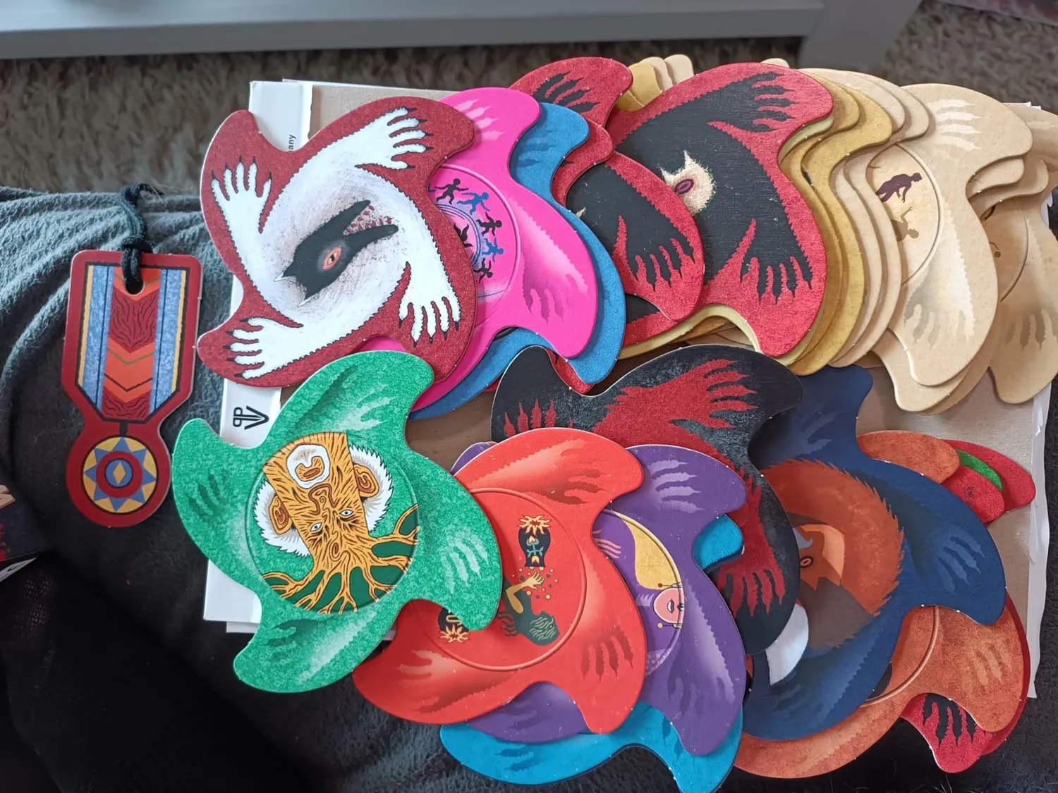 Asmodee Werwölfe von Düsterwald Der Pakt Partyspiel Box