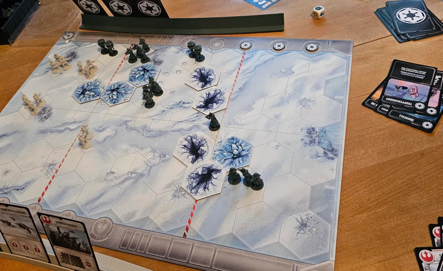 Star Wars Battle of Hoth Strategiespiel mit 74 Figuren