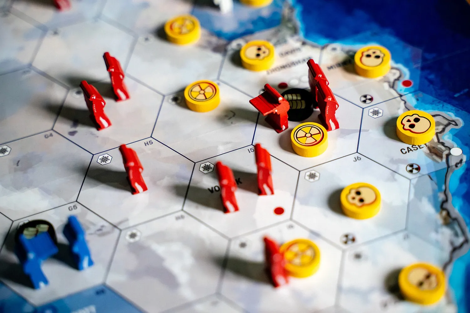 Capstone Games Meltwater Brettspiel Duell 2 Spieler