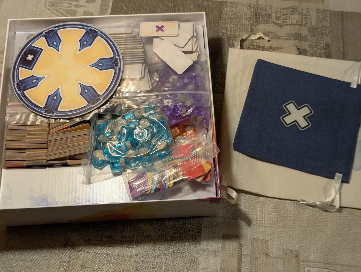 Asmodee Ink Familienspiel Deutsch Tintenmuster Legespiel