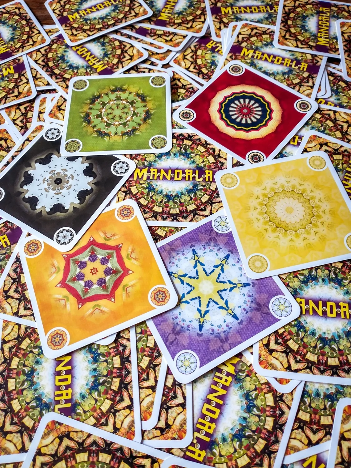 Asmodee Mandala Strategiespiel deutsch klassisch