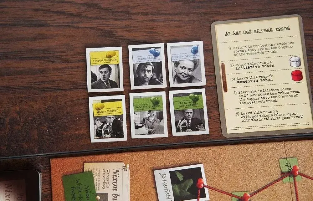 Capstone Games Watergate Brettspiel 2 Spieler