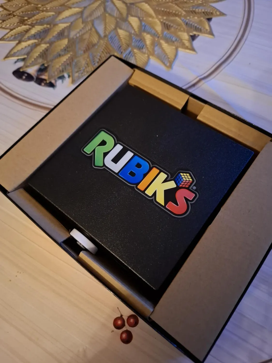 Rubik's Gridlock Knobelspiel mit 88 Aufgaben solo und Team