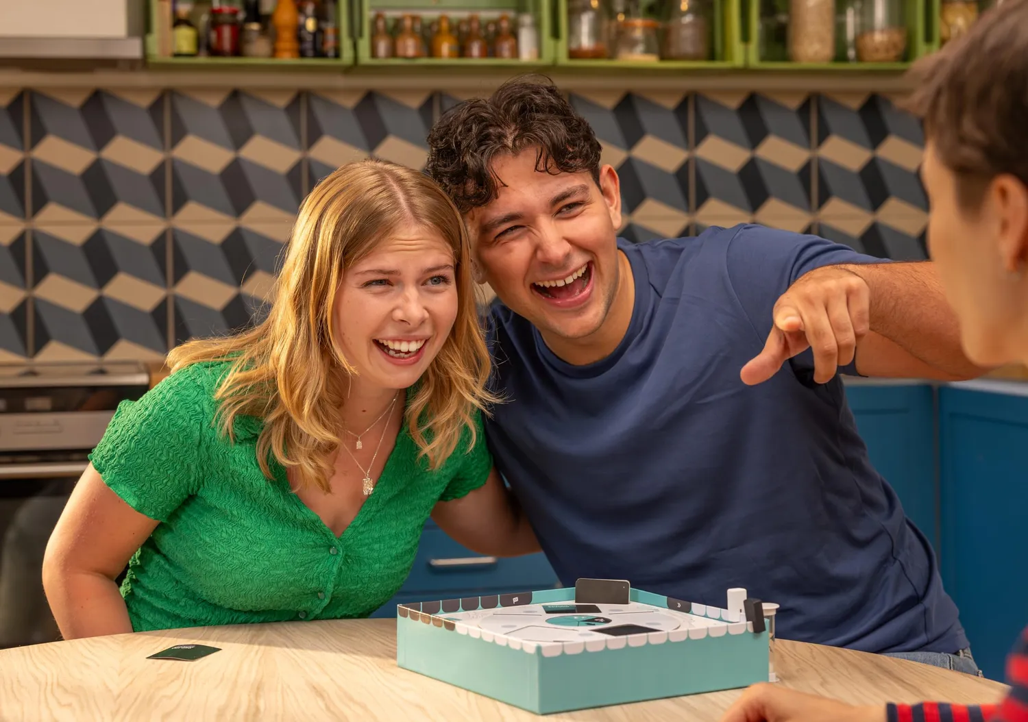 Asmodee Hint Refresh 2025 Partyspiel 360 Karten Deutsch