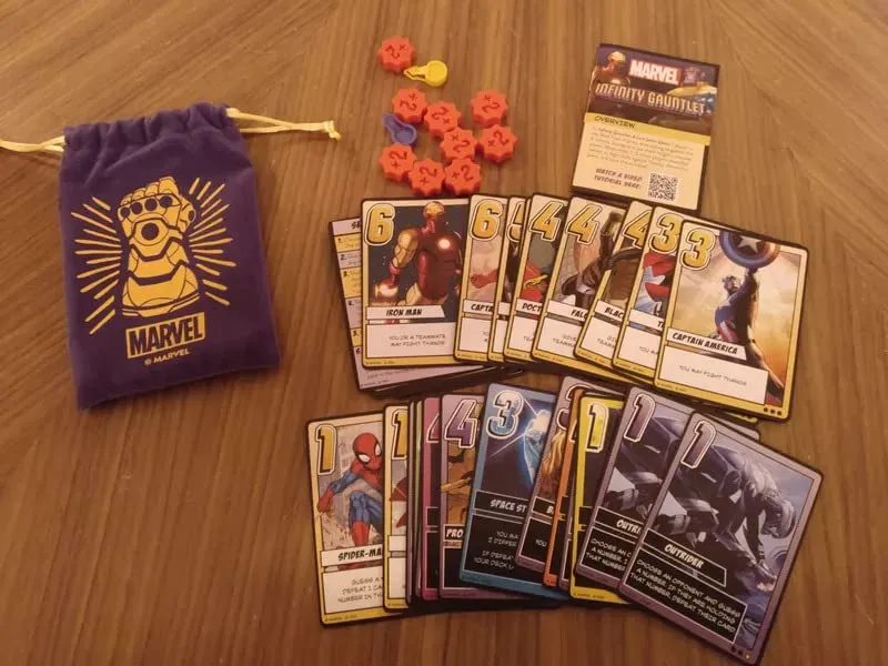 Z-Man Infinity Gauntlet Love Letter Kartenspiel Marvel Deutsch