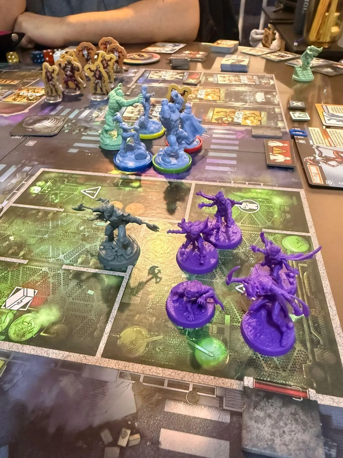 CMON Zombicide Batman Dark Nights Metal Pack 1 Miniaturen