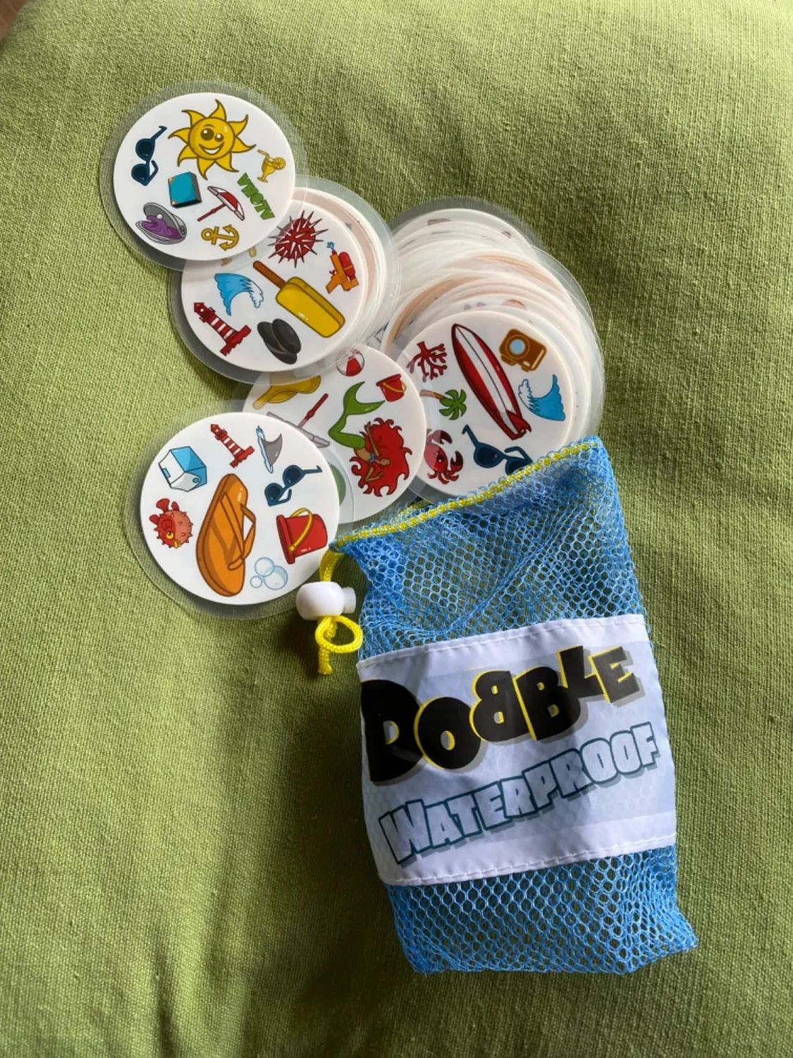 Dobble Waterproof Eco Kartenspiel wasserdicht