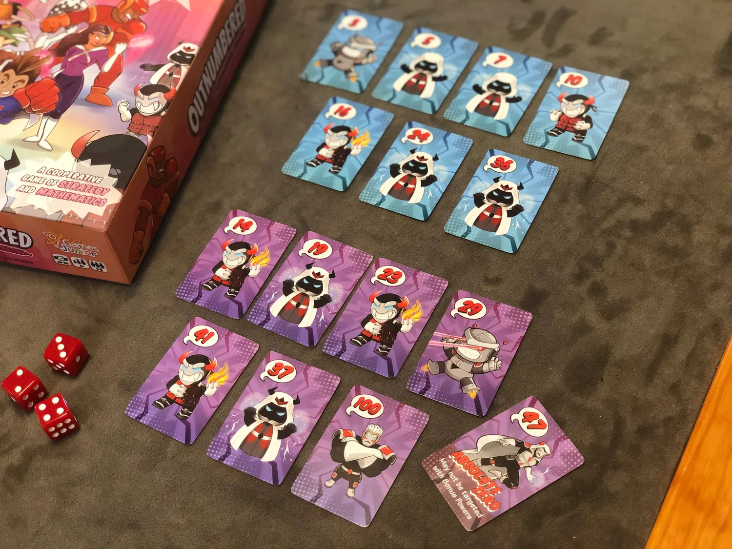 Genius Games Outnumbered Brettspiel Helden Mathe